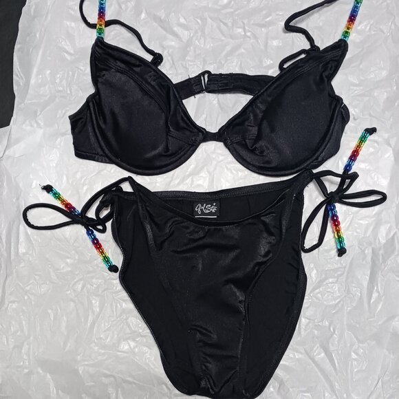 Girl Star black bikini with underwire and color beads - Picture 1 of 3